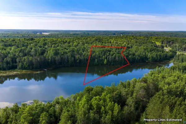 Xxx W Pioneer Rd, Duluth, MN 55803
