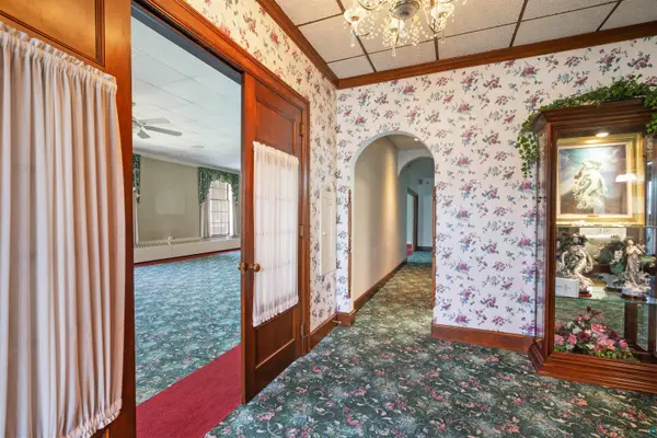 1304 Hammond Ave, Superior, WI 54880