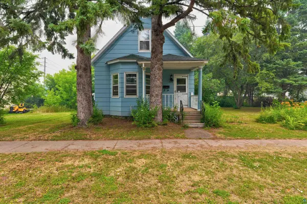 506 15th Ave W, Ashland, WI 54806