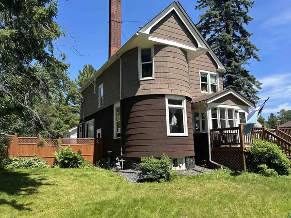 5819 Oneida St, Duluth, MN 55804