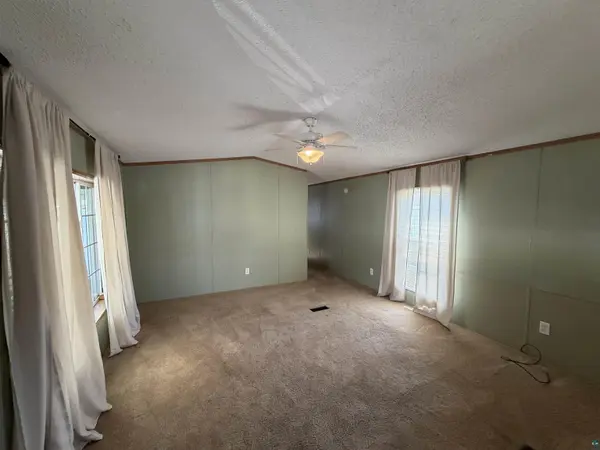 33 Elder Dr, Duluth, MN 55810