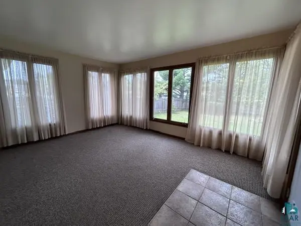 704 Maple Dr, Aurora, MN 55705