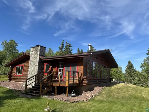 3644 Hwy 61 E, Grand Marais, MN 55604