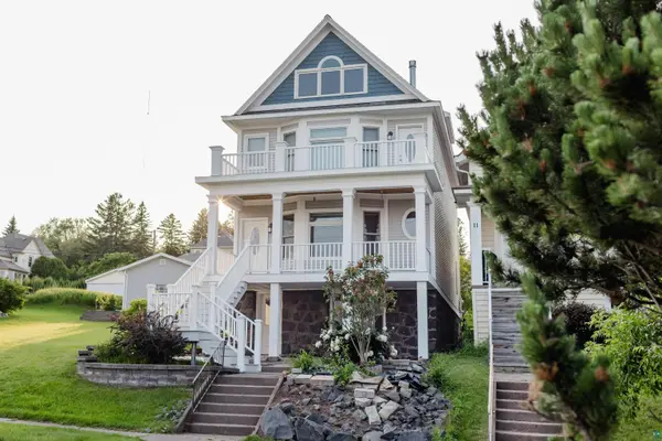 13 W 8th St, Duluth, MN 55805