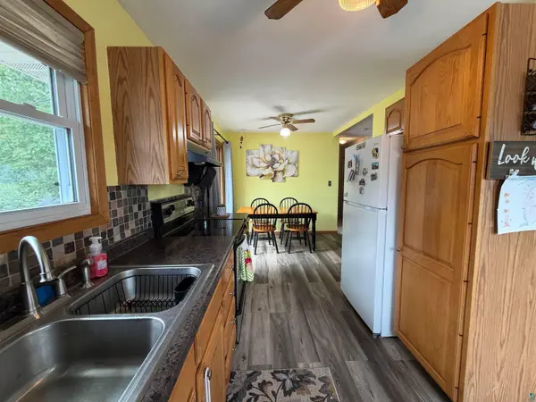 48 Elm Blvd, Babbitt, MN 55706