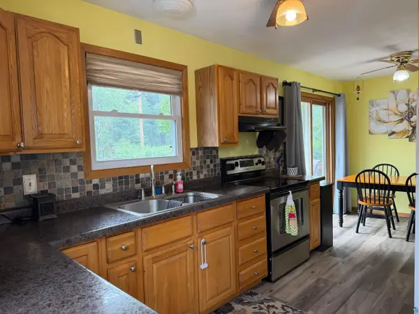 48 Elm Blvd, Babbitt, MN 55706