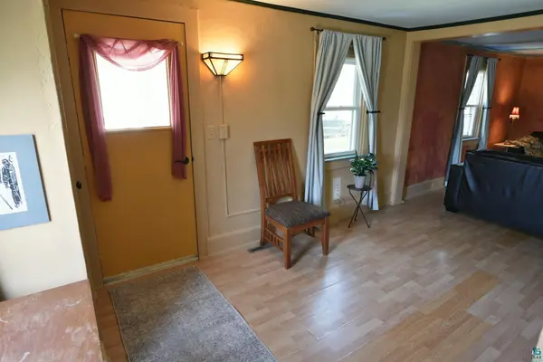 116 6th St E, Ashland, WI 54806