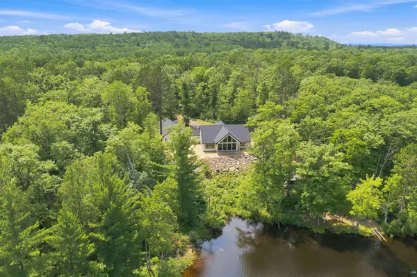 20410 Siskiwit Shores, Cornucopia, WI 54827