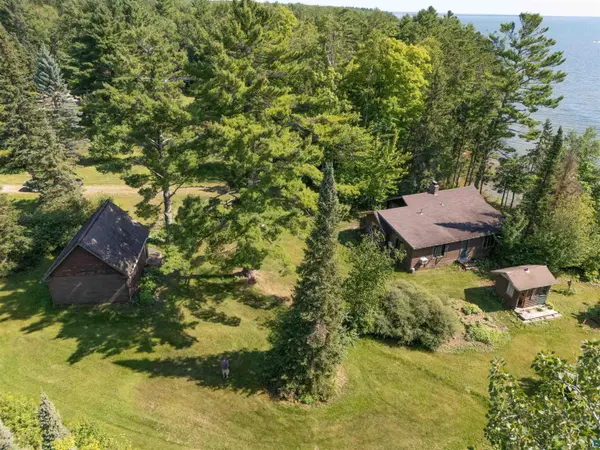 920 Superior Ave, Washburn, WI 54891