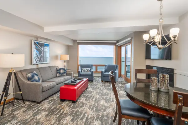 2100 Water St #302A, Duluth, MN 55812