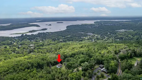 9606 W Skyline Pkwy, Proctor, MN 55810