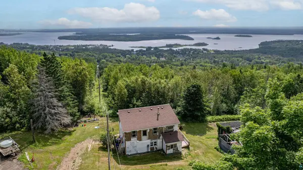 9606 W Skyline Pkwy, Proctor, MN 55810