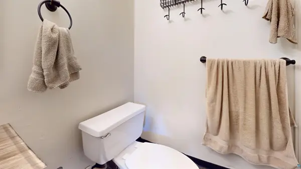 15 W Redwing St, Duluth, MN 55803