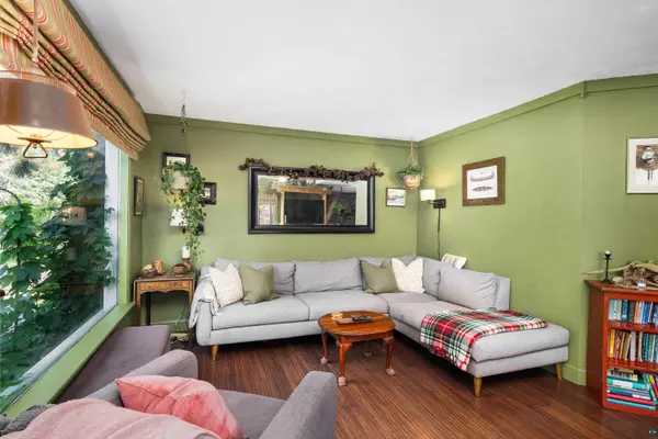 6818 S 1st Ave, Lake Nebagamon, MN 54849