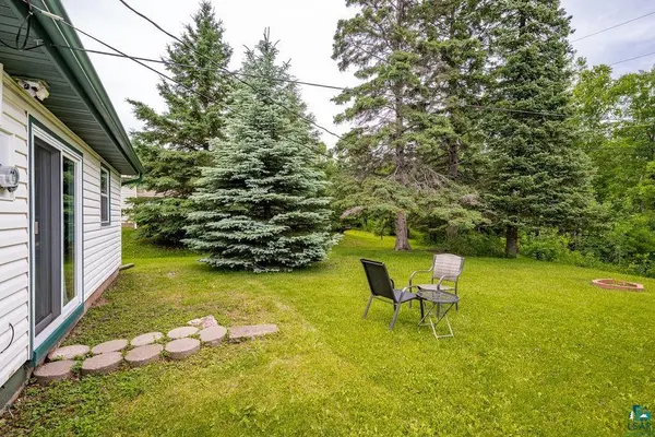 20 Davis Dr, Silver Bay, MN 55614