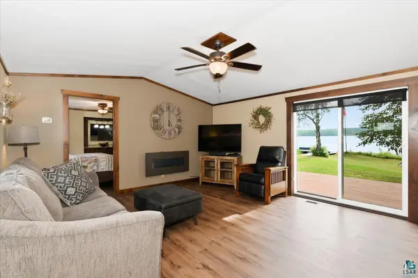 5226 E Lake Rd, Saginaw, MN 55779