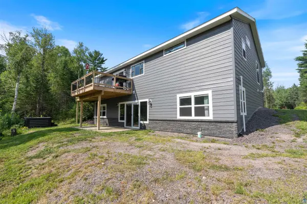 4215 E Neuman Rd, Superior, WI 54880