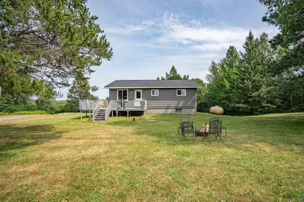 3869 Sandberg Rd, Duluth, MN 55810
