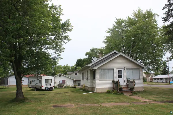 1731 E 8th St, Superior, WI 54880