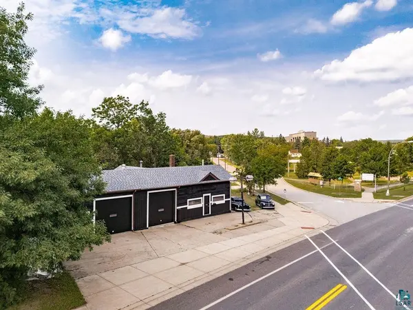 1103 Grant Ave, Eveleth, MN 55734