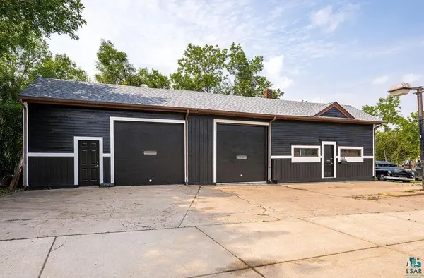 1103 Grant Ave, Eveleth, MN 55734