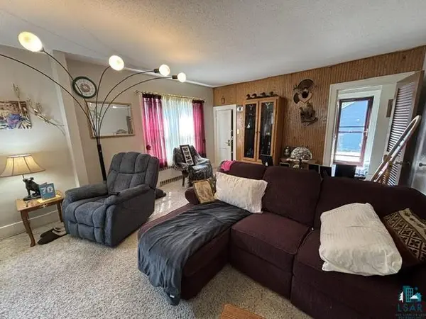 216 E 25th St, Hibbing, MN 55746