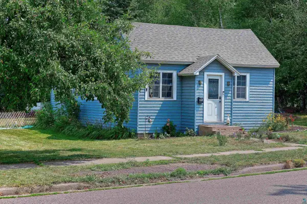 322 5th Ave E, Ashland, WI 54806