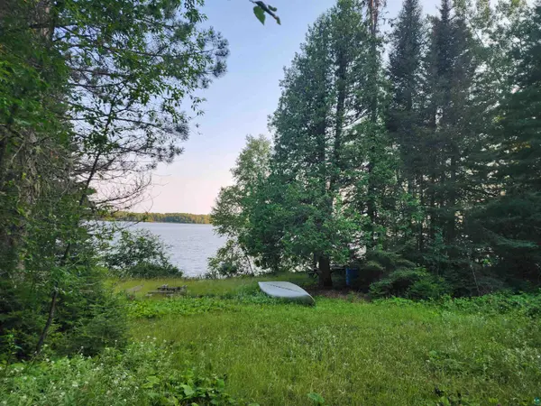 8 Devil Point Rd, Grand Marais, MN 55604