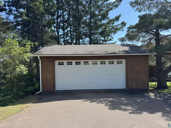 717 Larsmont Rd, Two Harbors, MN 55616
