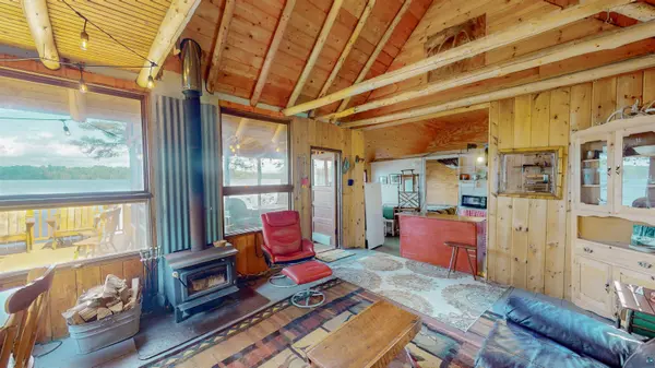 10 Gust Lake Dr, Lutsen, MN 55612