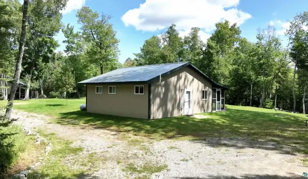 2964 Chaps Rd, Cook, MN 55723