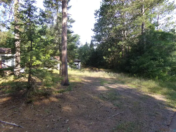 11371 S Mertzig Pkwy, Solon Springs, WI 54873