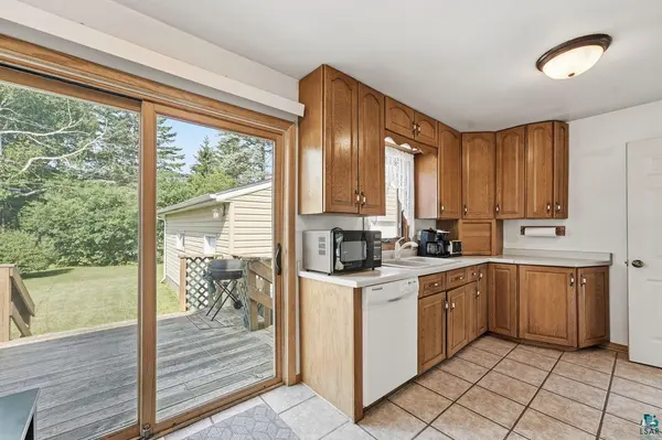 1237 92nd Ave W, Duluth, MN 55808