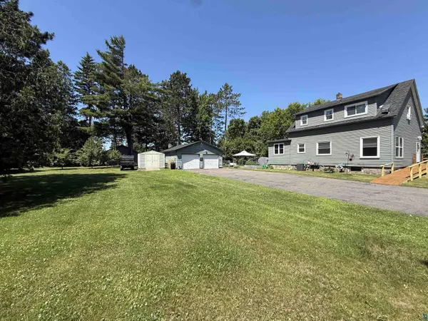 5475 Carnation Ave, Virginia, MN 55792