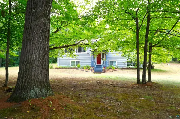1501 N 5th Ave W, Washburn, WI 54891