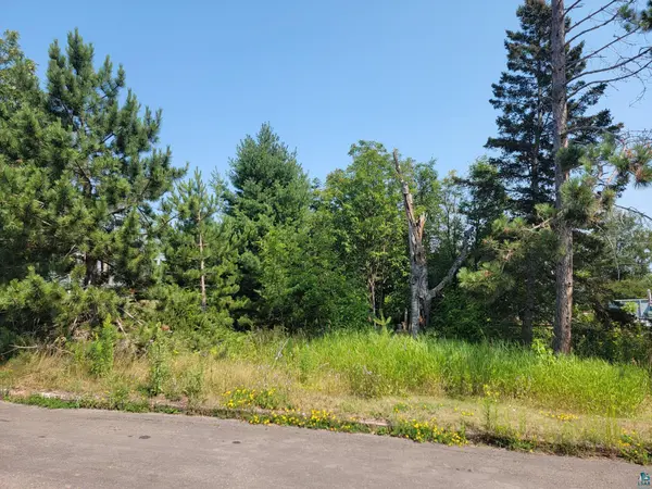 2XX W 4th Ave, Grand Marais, MN 55604