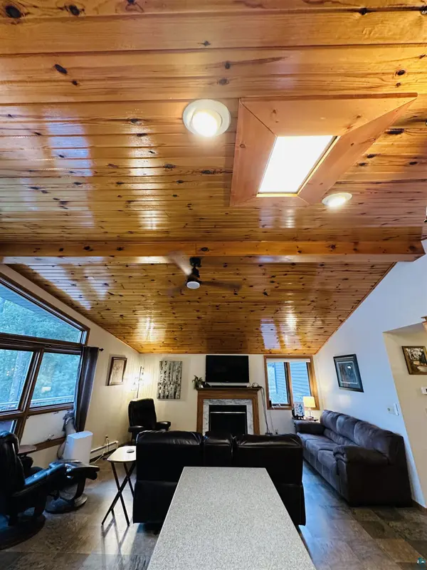 10375 Hillside Ln, Iron River, WI 54847