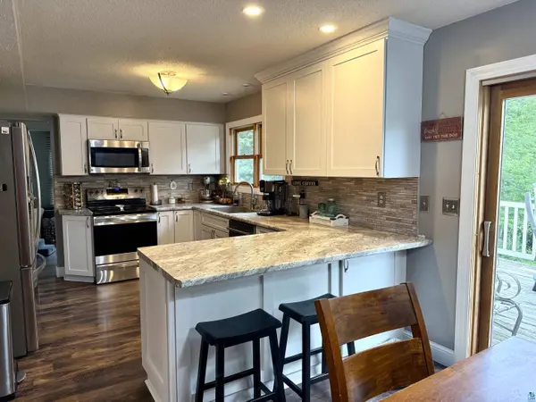 28975 Golf Course Rd, Ashland, WI 54806