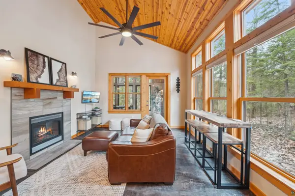37475 Sophie Ln, Bayfield, WI 54814