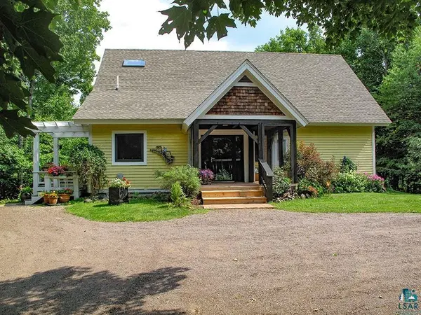 189 Barker Lake Rd, Lutsen, MN 55612