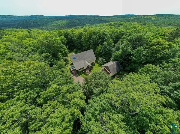 189 Barker Lake Rd, Lutsen, MN 55612