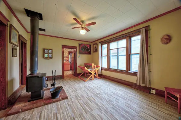 419 W 3rd St, Washburn, WI 54891
