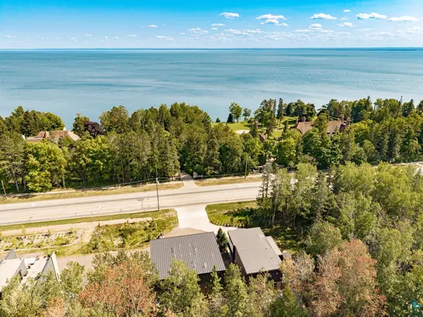 3629 London Rd #5, Duluth, MN 55804