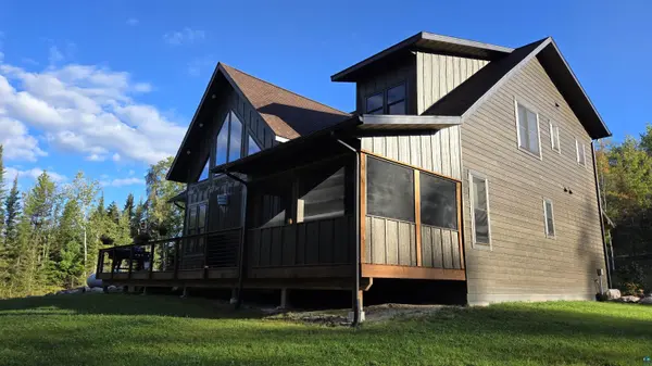 7523 Nelson Rd, Crane Lake, MN 55725