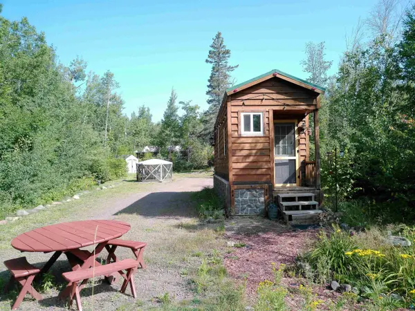 35 Wildwood Acres Tr, Tofte, MN 55615