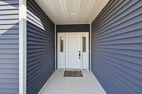400 Jon Brown Dr, Moose Lake, MN 55767