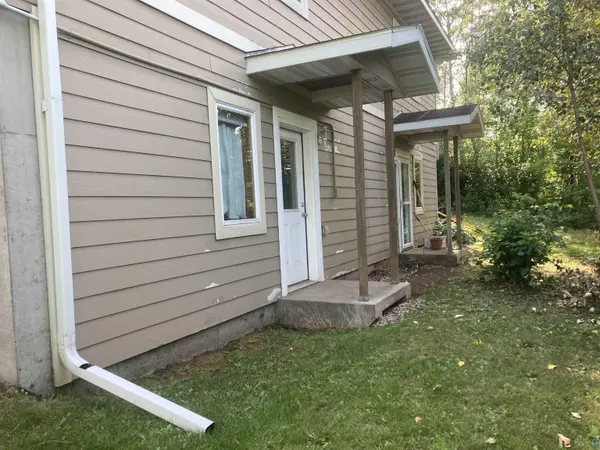 213 W Palm St #1, Duluth, MN 55811