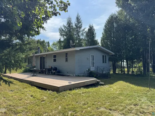 1838 Loop Rd, Two Harbors, MN 55616