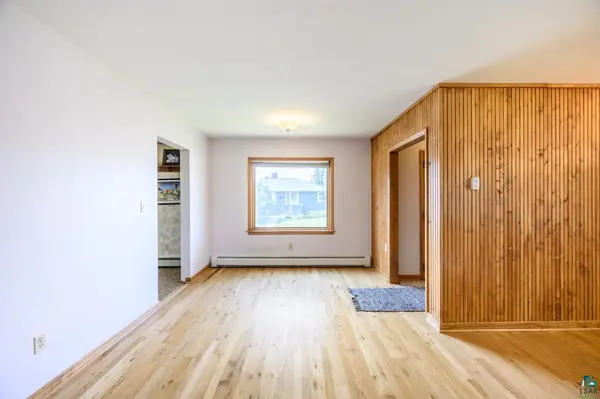 716 5th St S, Virginia, MN 55792