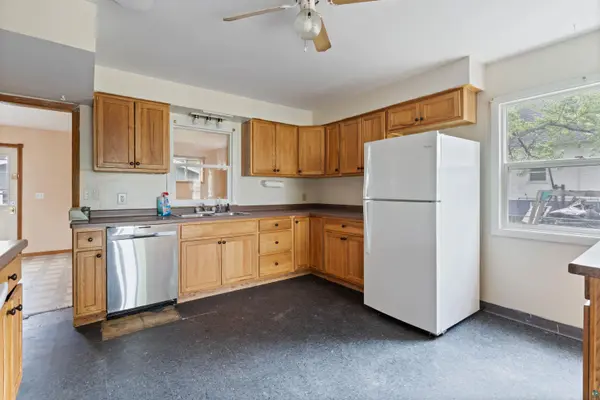 5822 Ogden Ave, Superior, WI 54880
